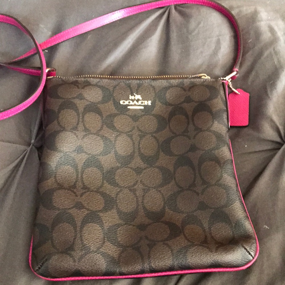 Great condition coach crossbody bag